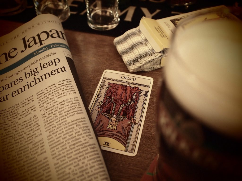 tarot gratuit apprenez a maitriser lart du tirage des cartes pour mieux comprendre votre futur