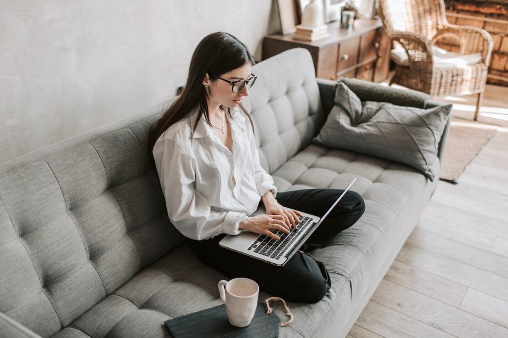 consultation par email